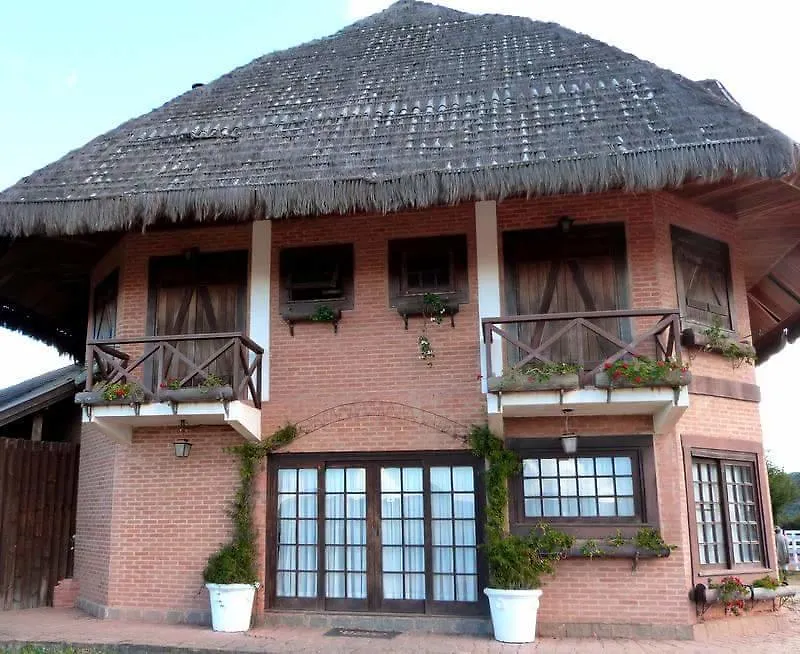 Campos do Jordão Pousada Hipica Golf بيت ضيافة